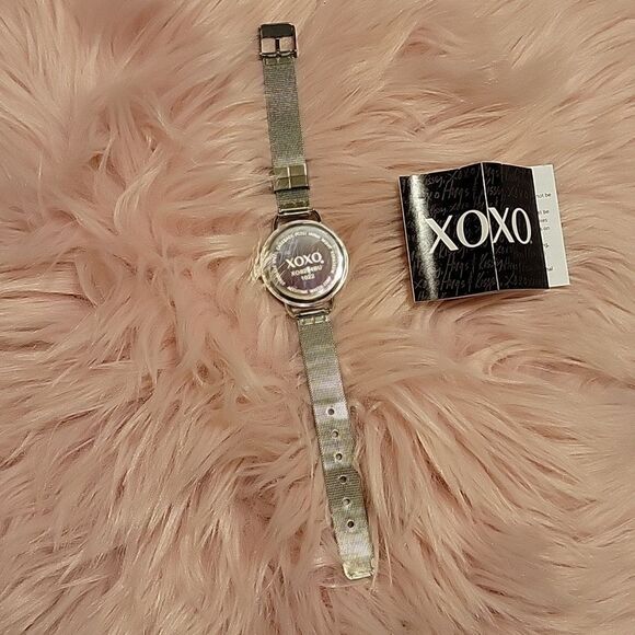  XOXO Quartz Watch jeweled face - Picture 3 of 8